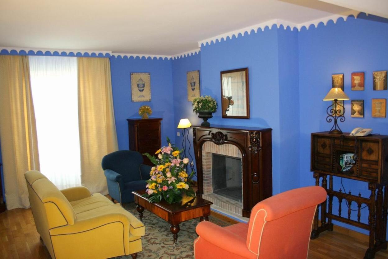 Alcazar De La Reina 4*