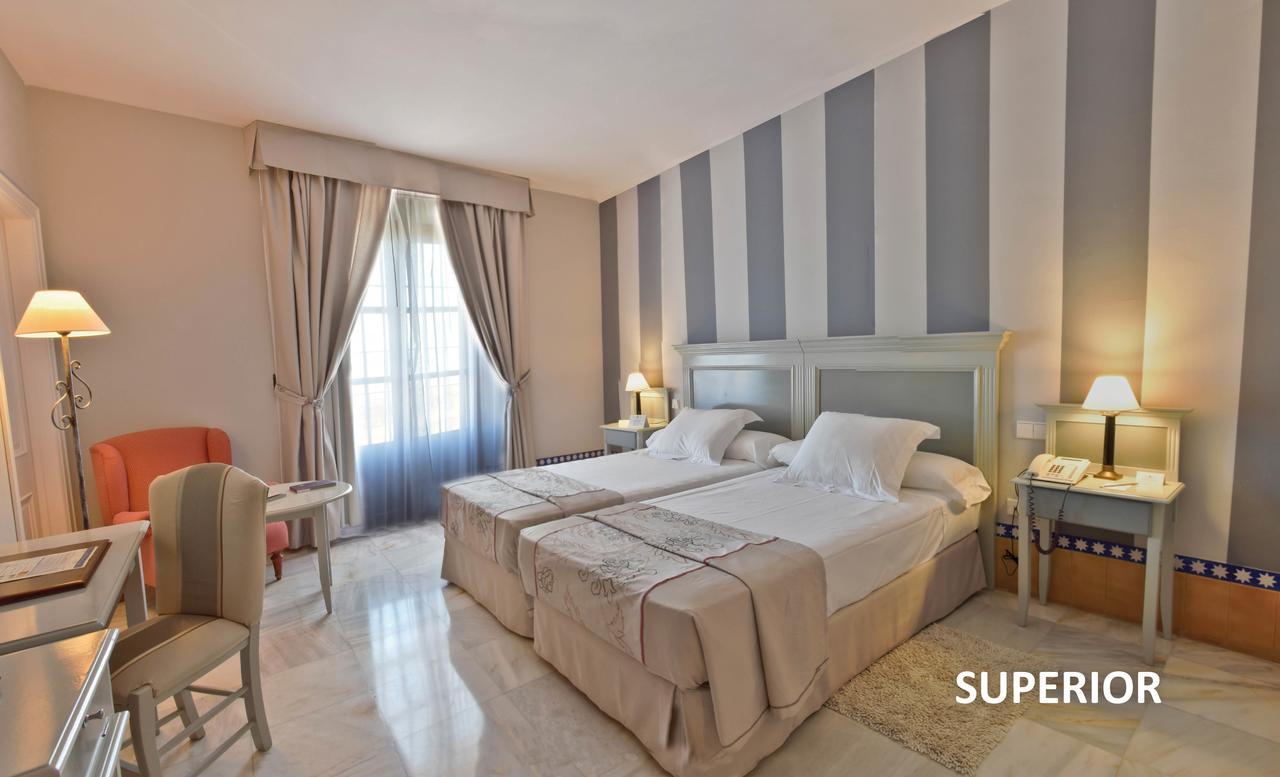 Hotel Alcazar De La Reina 4*