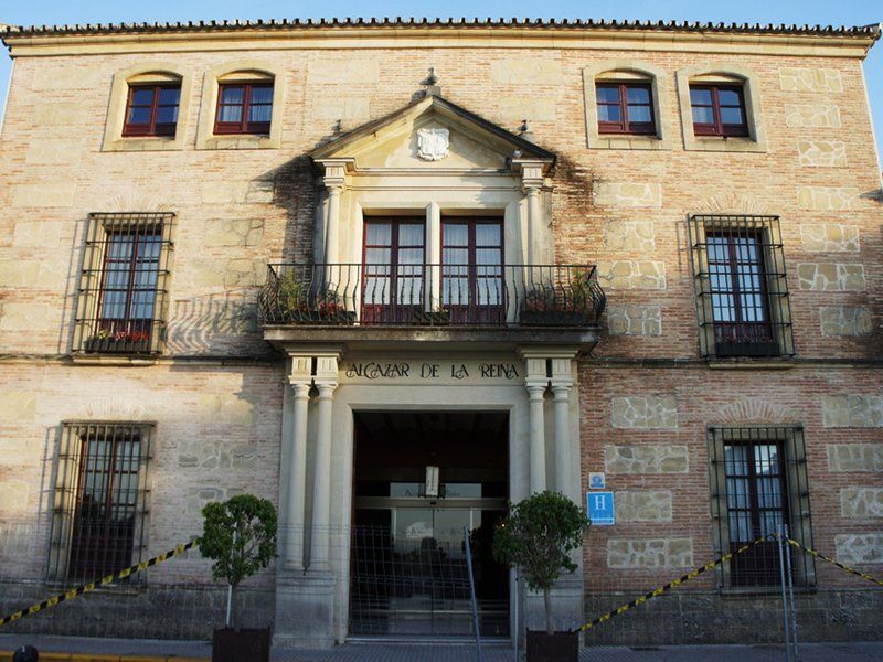 Alcazar De La Reina Hotel