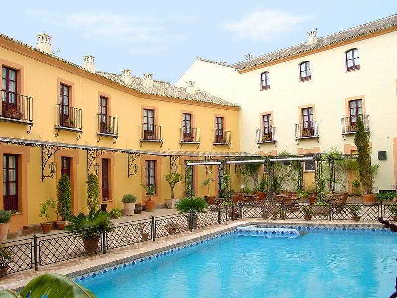 Alcazar De La Reina