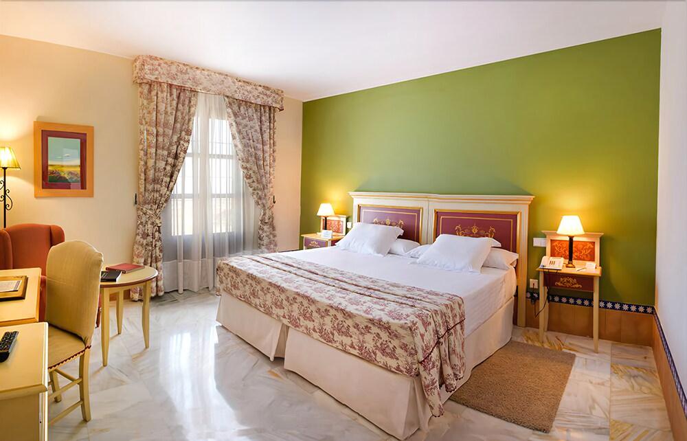 Alcazar De La Reina 4*