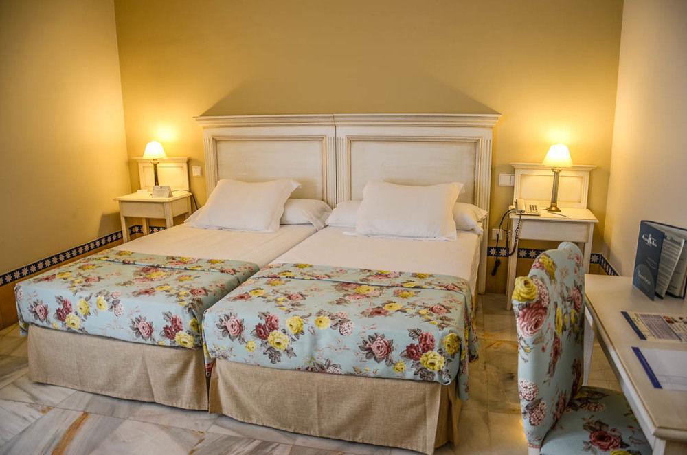 Hotel Alcazar De La Reina Carmona (Seville)